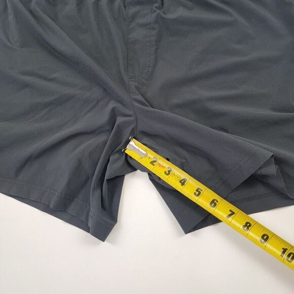 Chubbies Mens 2XL Black 5" Inseam Shorts Beach Summer Athletic Lined Swim Trunks - Picture 3 of 8